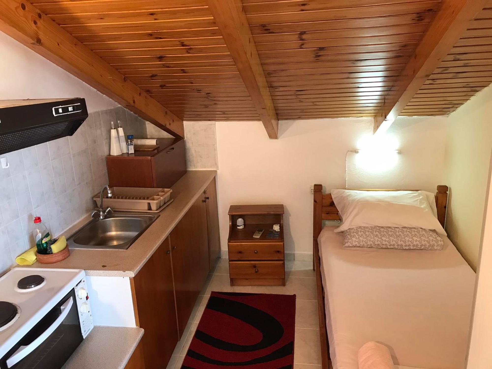 Ion Apartments Messolonghi Single Bed Room Mountain View Loft Meszolóngi Kültér fotó