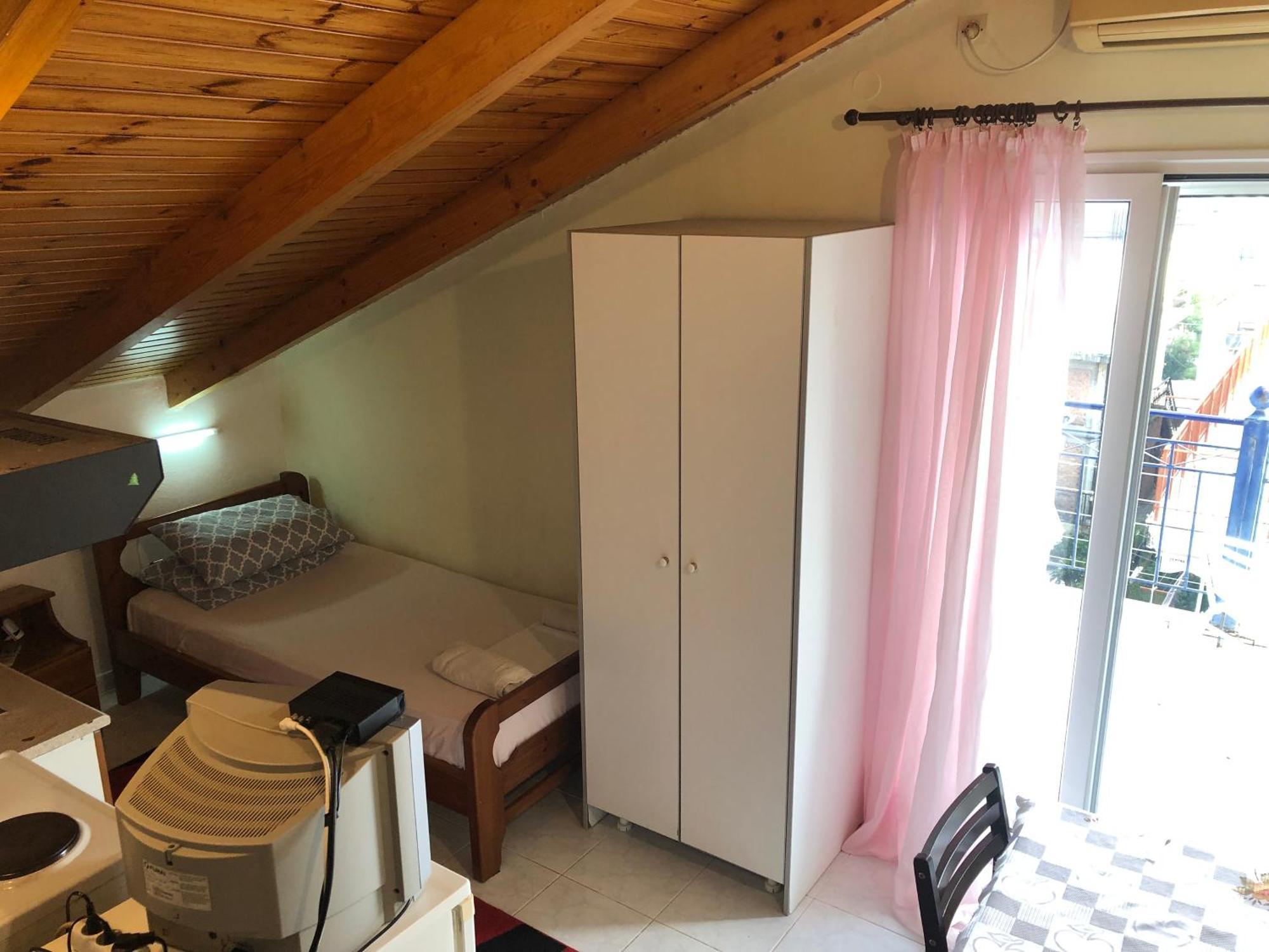 Ion Apartments Messolonghi Single Bed Room Mountain View Loft Meszolóngi Kültér fotó